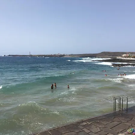 Leuchtturmterrasse 아파트 *